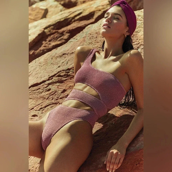 BOND-EYE Rico One Piece Swim B1462 - Picture 2 of 6